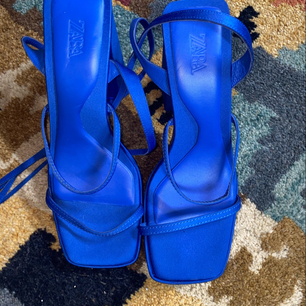 blue strappy square-toe heeled sandals from Zara.